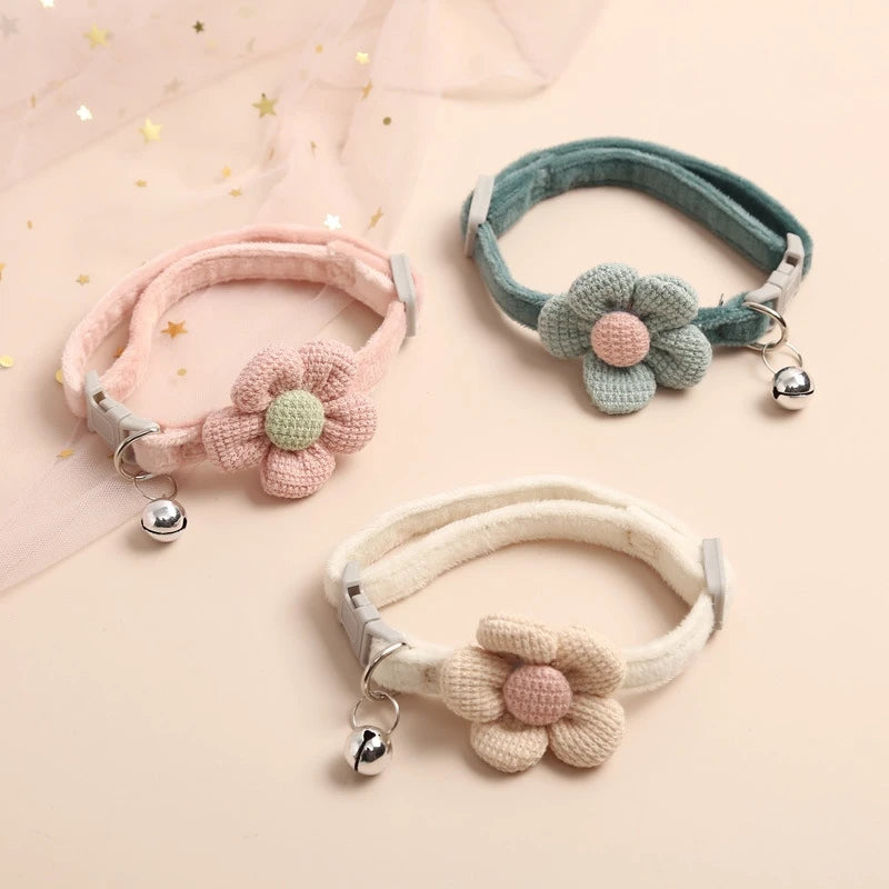 Cute Flower Pet Collar with Bell